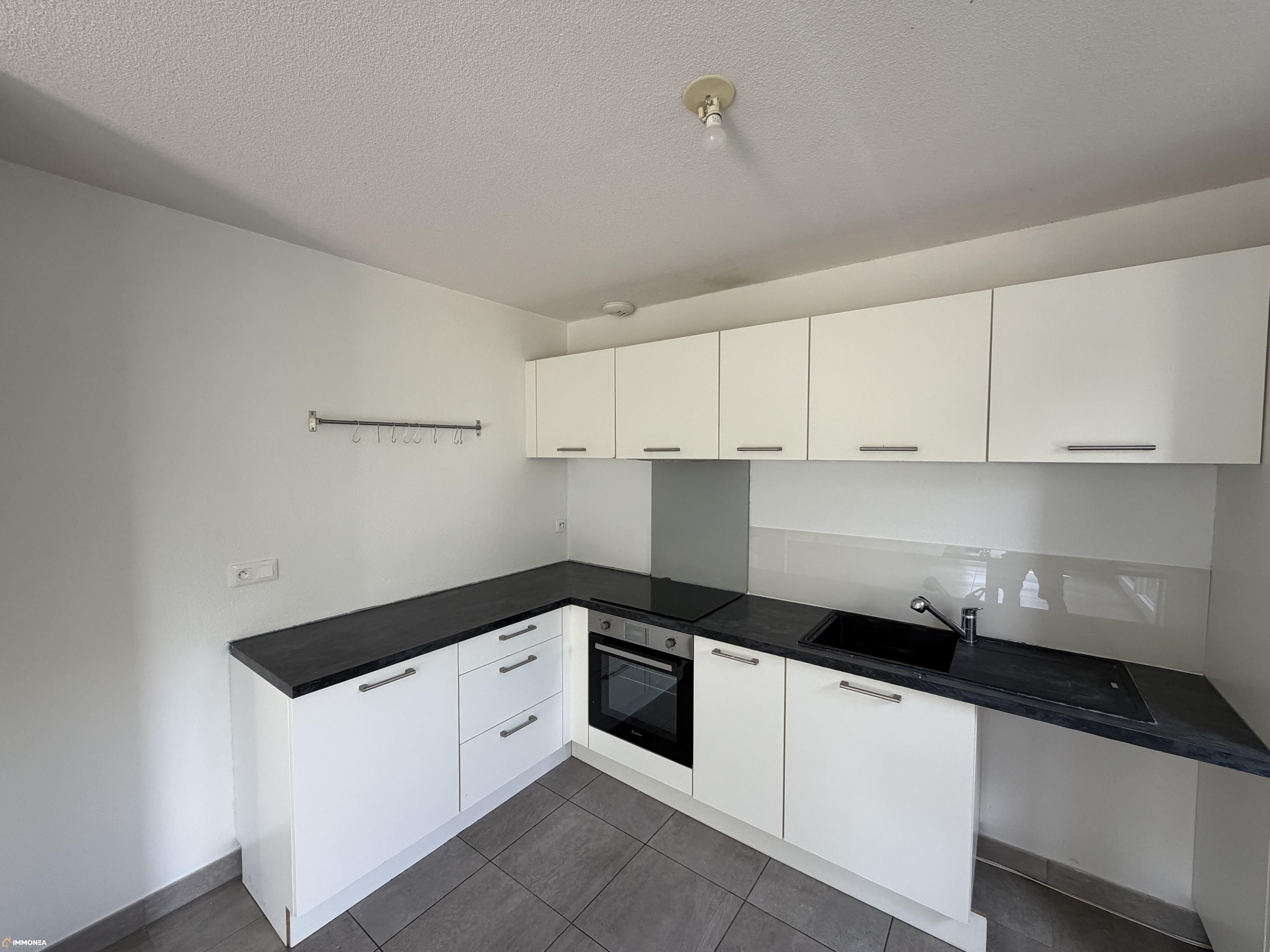 Flat Route de Villeneuve-Tolosane in Roques