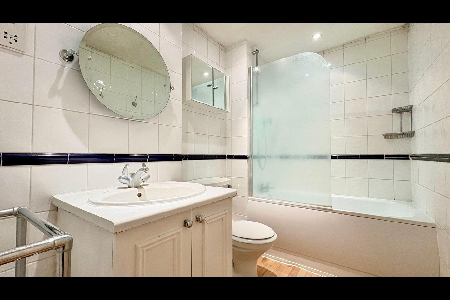 Flat Kensington Place in Greater London