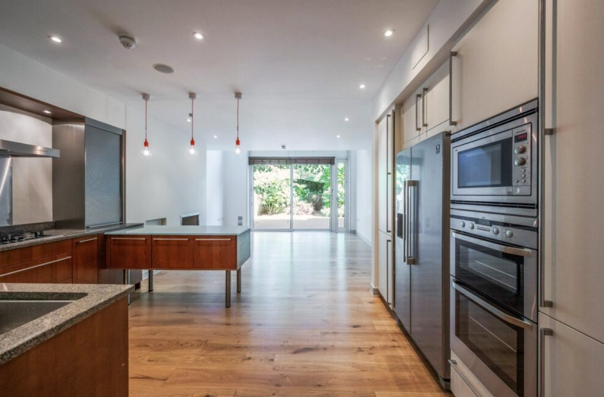 House Tercelet Terrace in Greater London