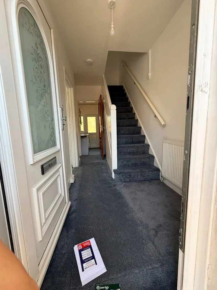 House Tudor Road in Luton