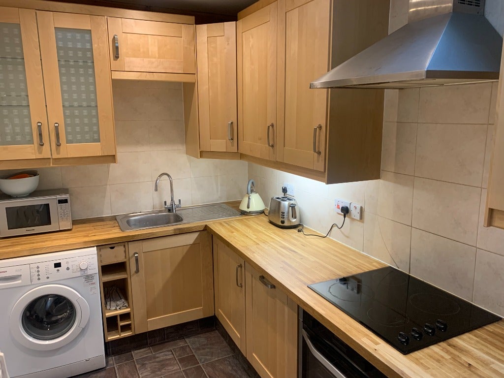 Flat Marchmont Crescent in City of Edinburgh
