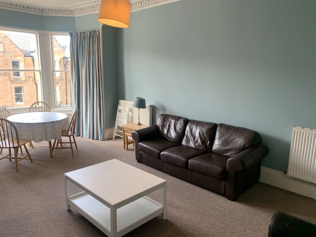Flat Marchmont Crescent in City of Edinburgh