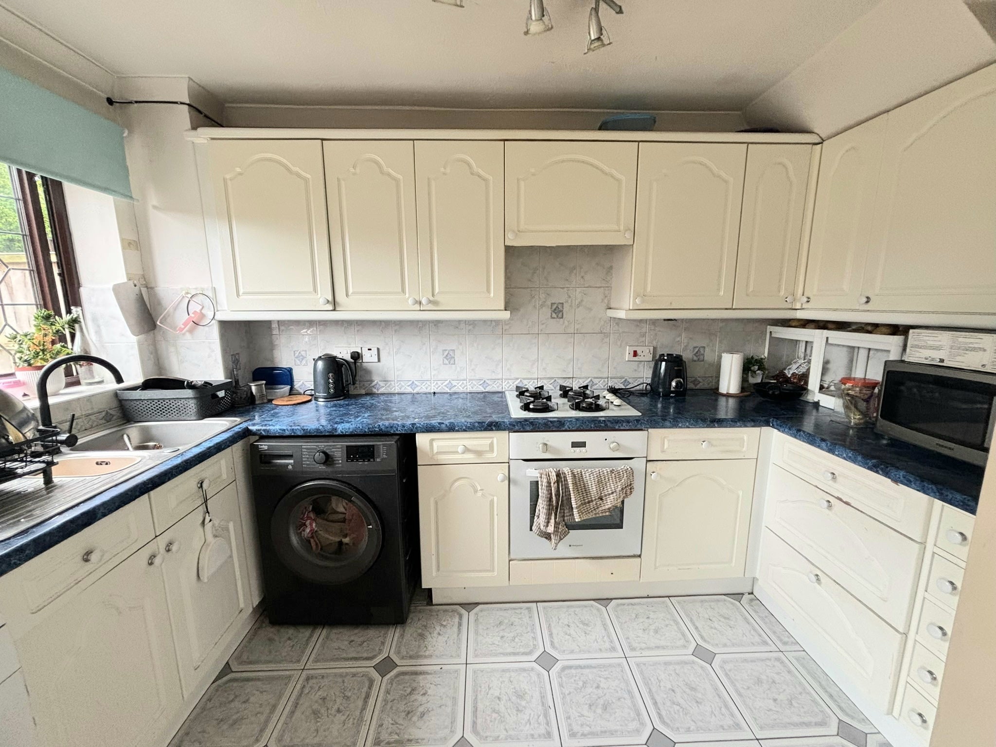 House Whites Close in Dartford