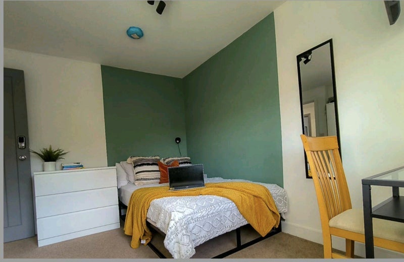 Room The Park in Bristol