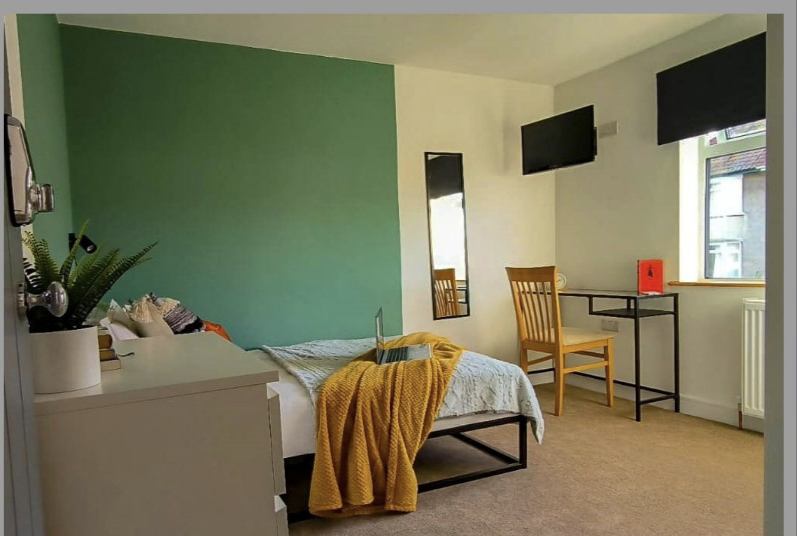 Room The Park in Bristol
