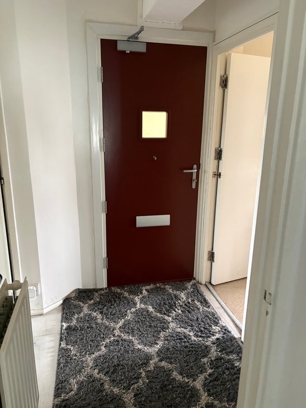 Flat Glazebrook Close in Greater London
