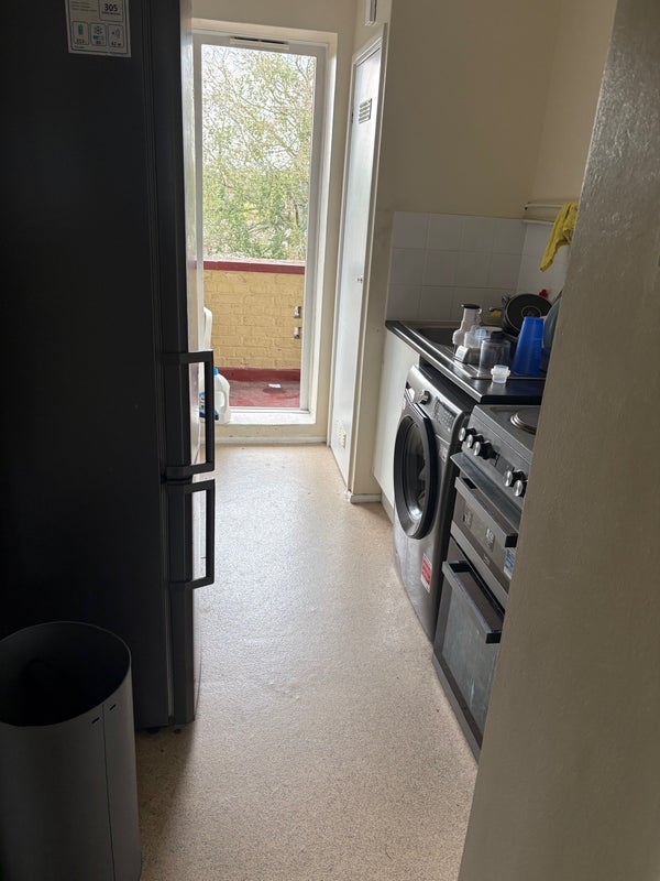 Flat Glazebrook Close in Greater London