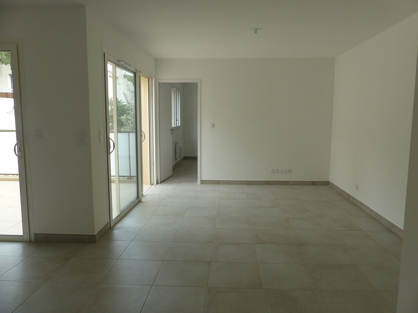 Flat Rue Jean Magnin in Nîmes