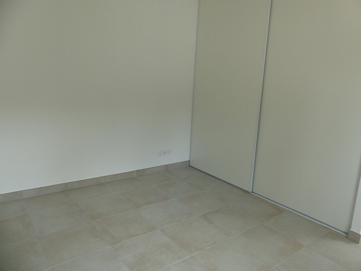 Flat Rue Jean Magnin in Nîmes