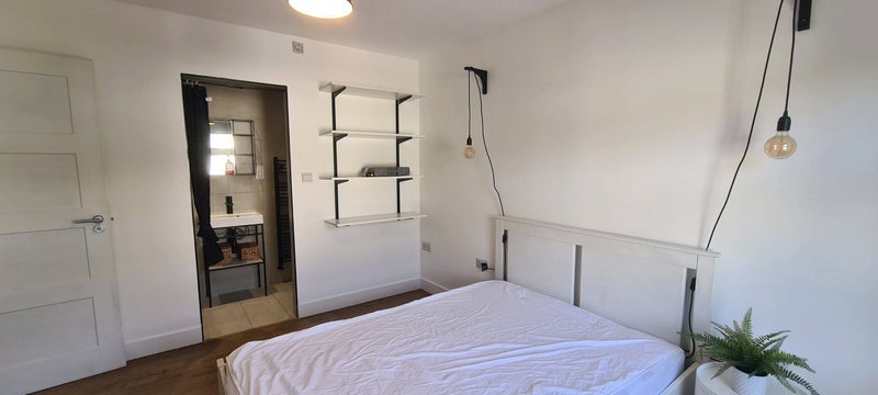 Room Notson Road in Greater London