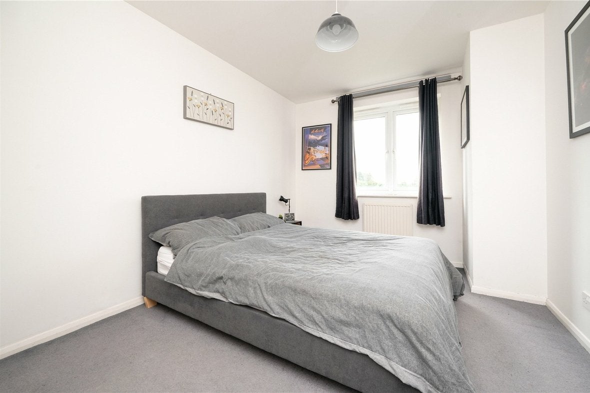 Flat Parkview Close in St Albans