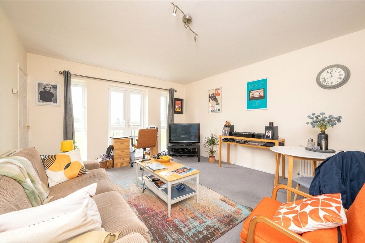 Flat Parkview Close in St Albans