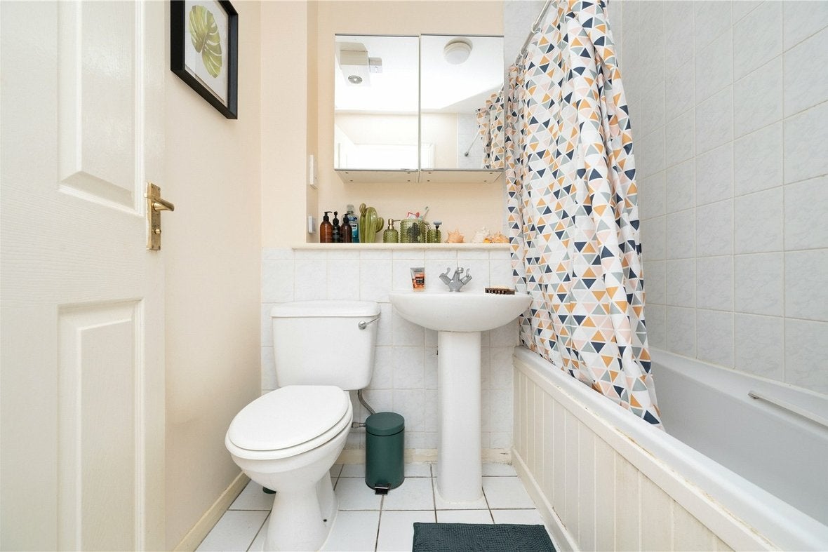Flat Parkview Close in St Albans