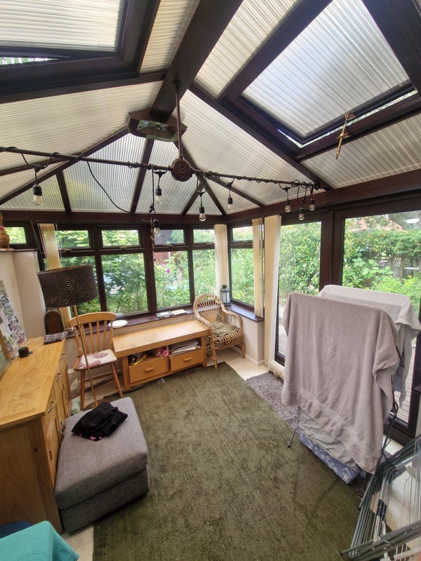 Room Reney Avenue in Sheffield