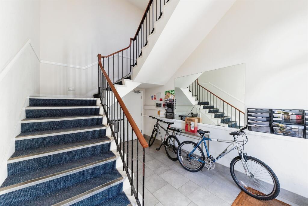 Flat Stonehills in Welwyn Hatfield