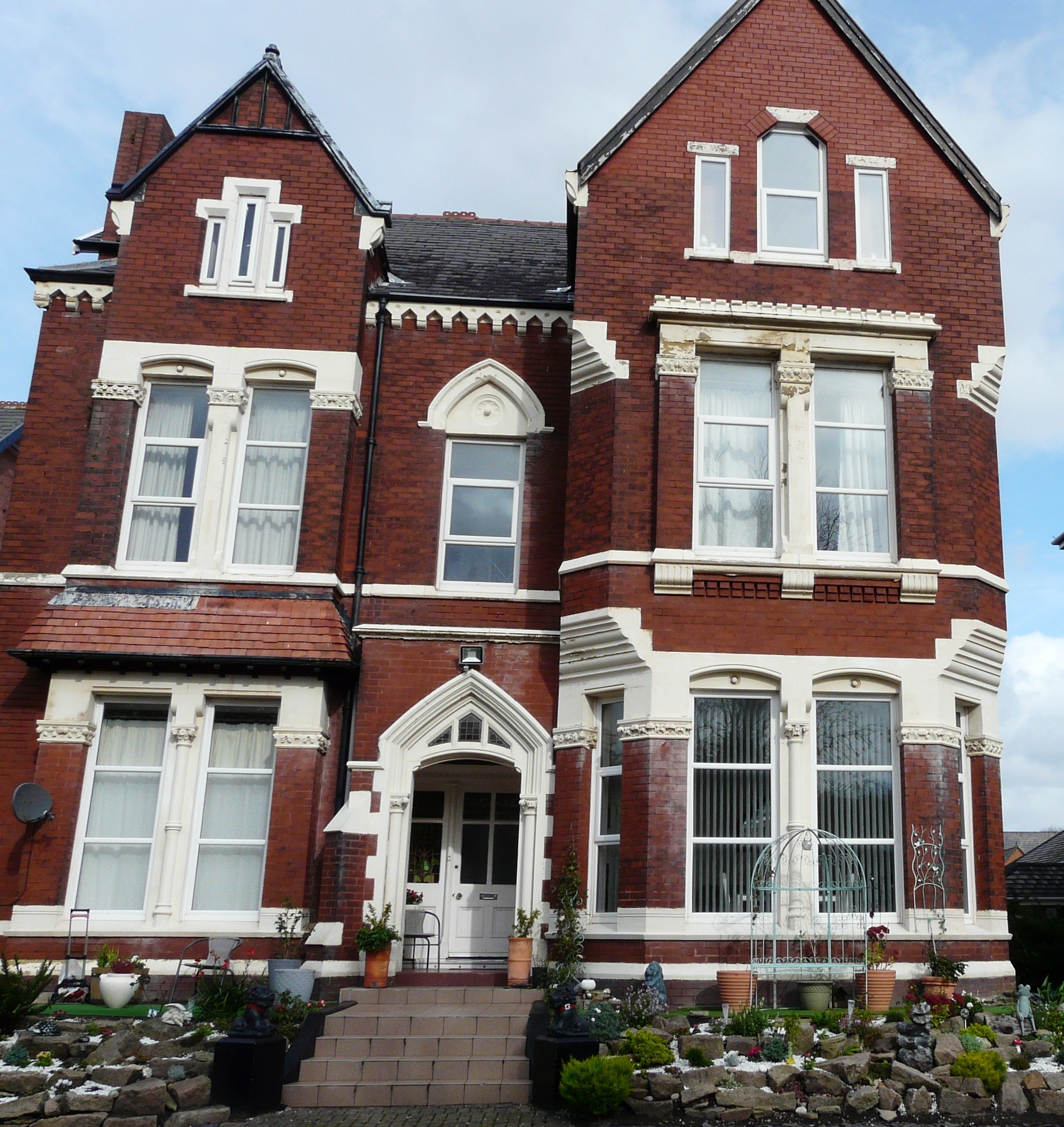 Flat Oxford Road in Southport