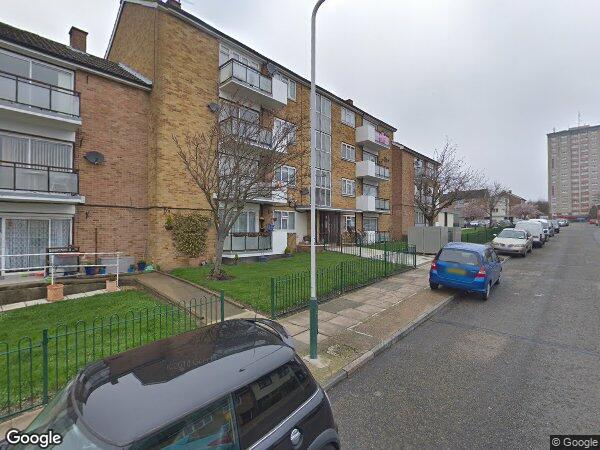 Room Hillrise Road in Greater London