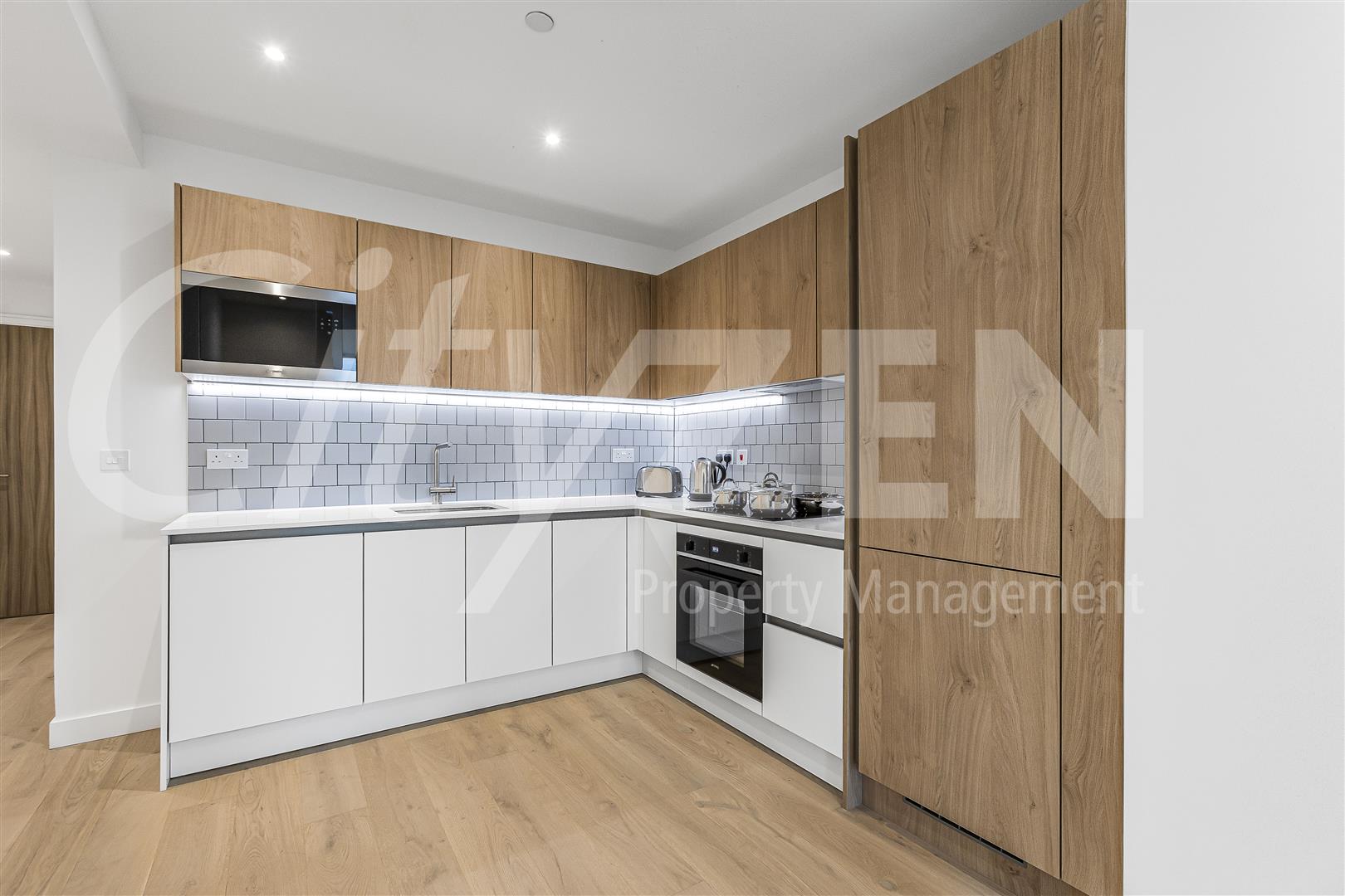Flat Clarendon Road in Watford