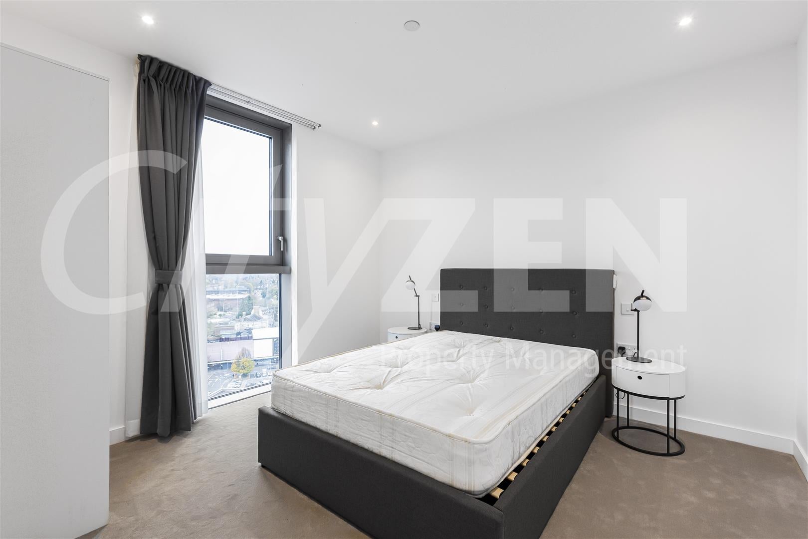 Flat Clarendon Road in Watford