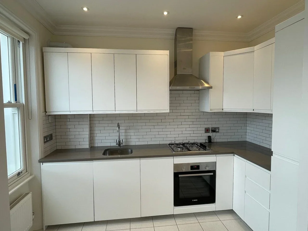 Flat Castletown Road in Greater London