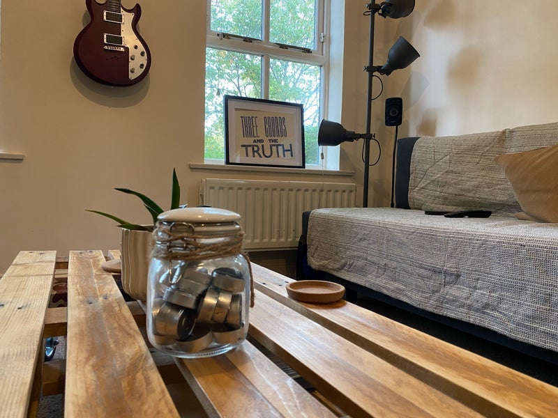 Room Highfield Close in Greater London