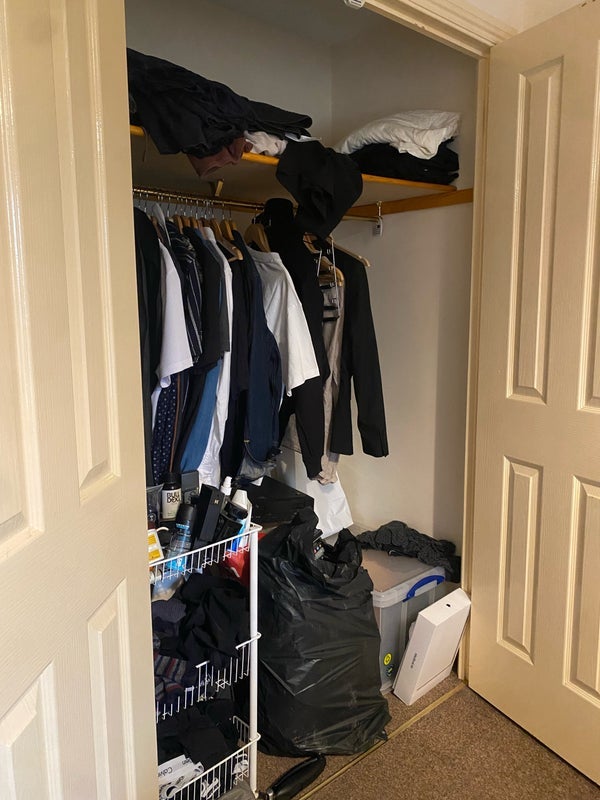 Room Highfield Close in Greater London