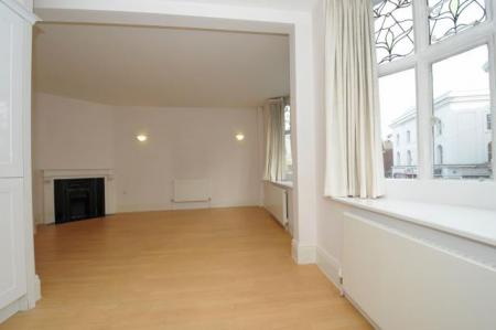 Flat George Street in London