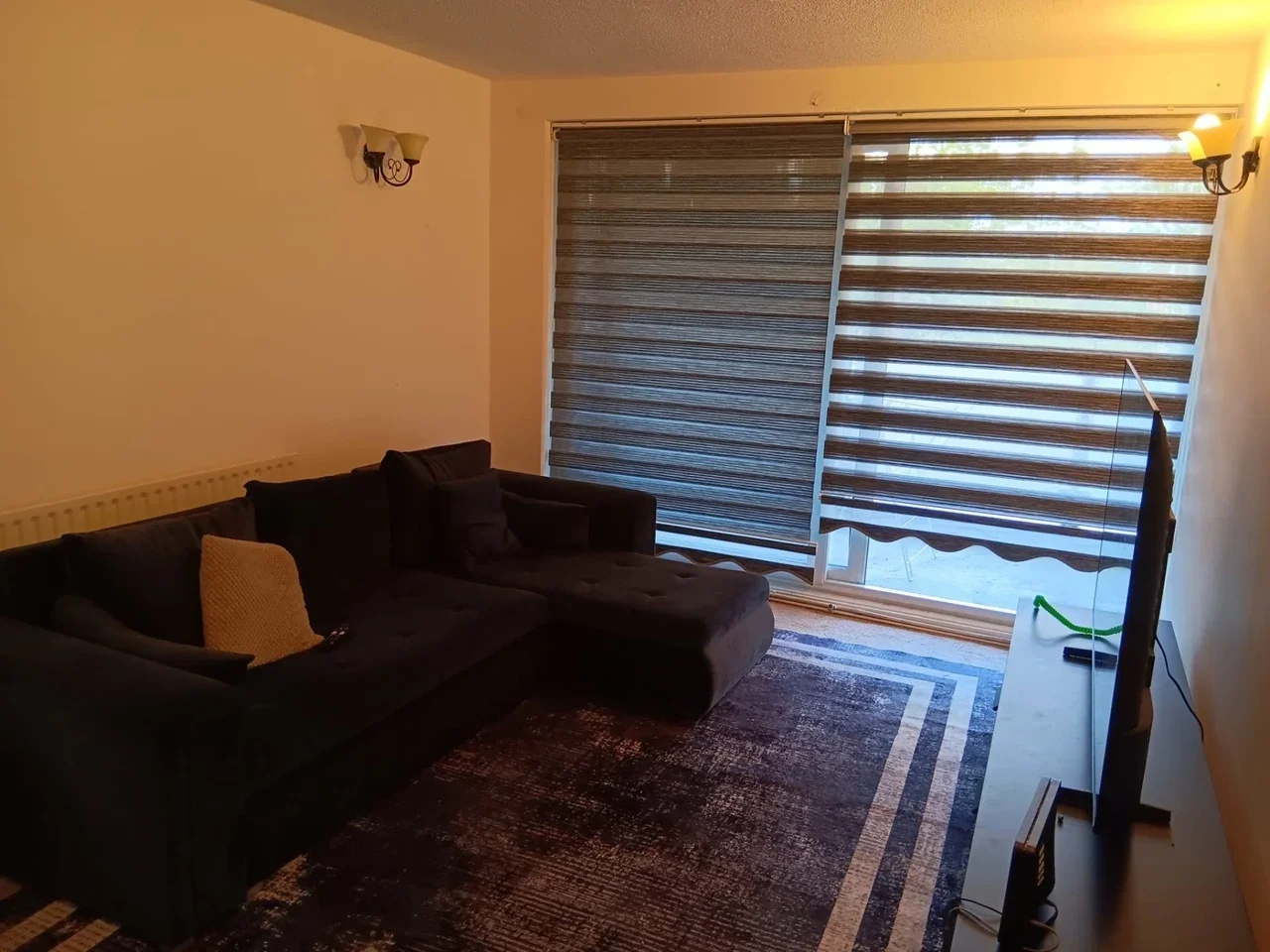 Flat Fairview Court in Greater London