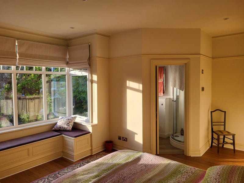 Room Lyncroft Gardens in Greater London