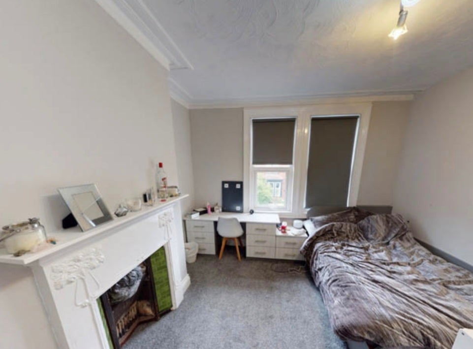 House Estcourt Terrace in Leeds