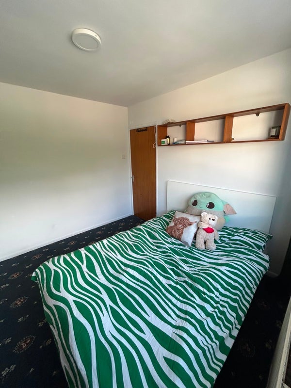 Room Talisman Way in Greater London