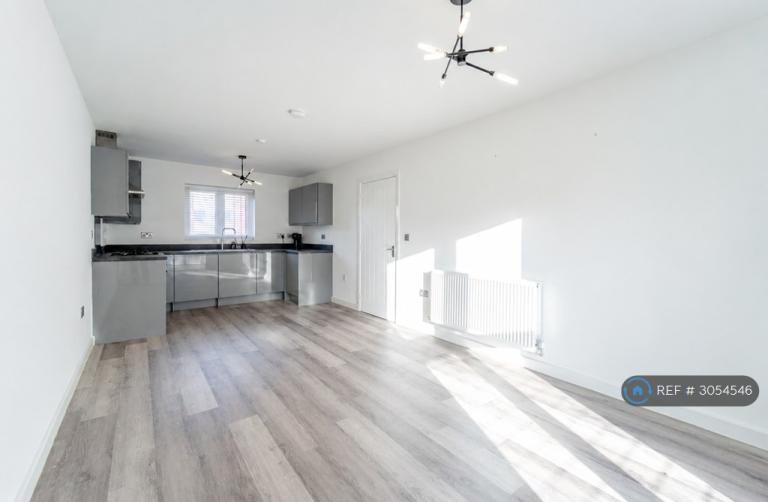 Flat Dalmuir Road in Birmingham