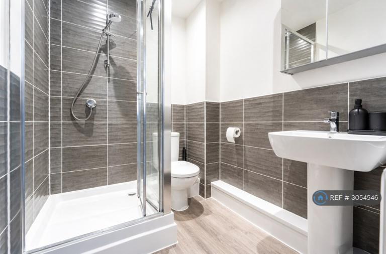 Flat Dalmuir Road in Birmingham