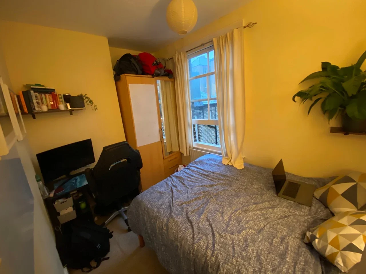 Flat Warriner Gardens in Greater London