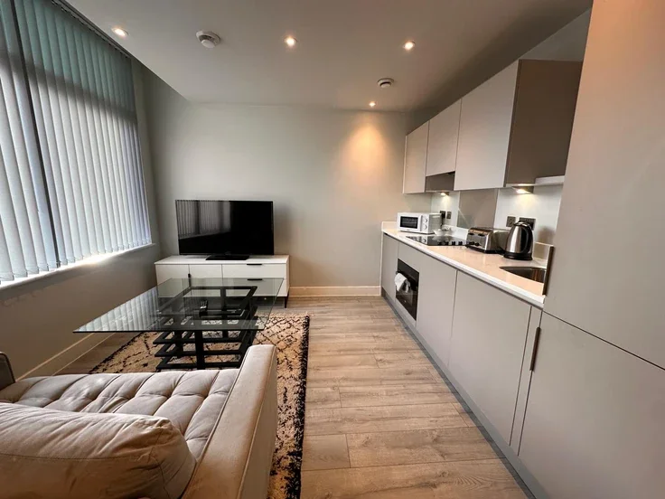 Flat Wokingham Road in Bracknell