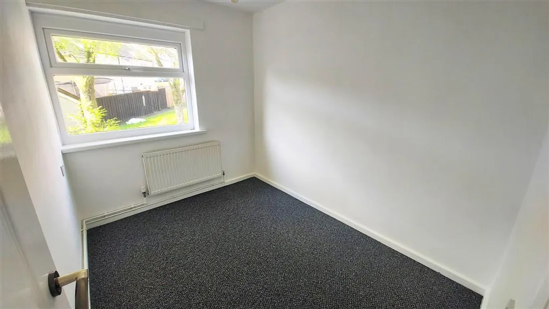 Flat Idris Davies Place in Tredegar
