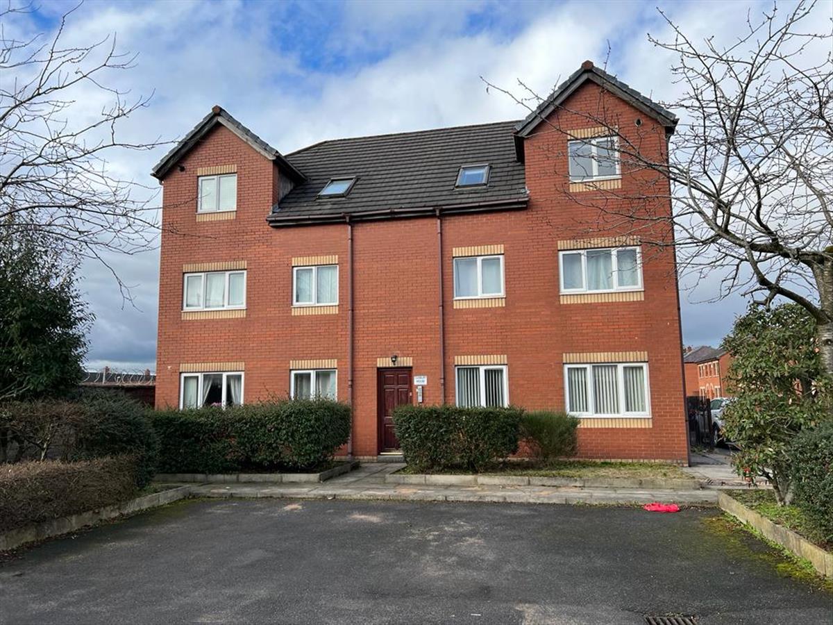 Flat Buchanan Street in Chorley