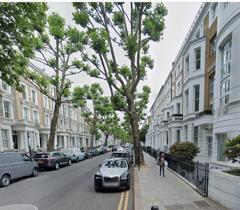 Flat Marloes Road in Greater London