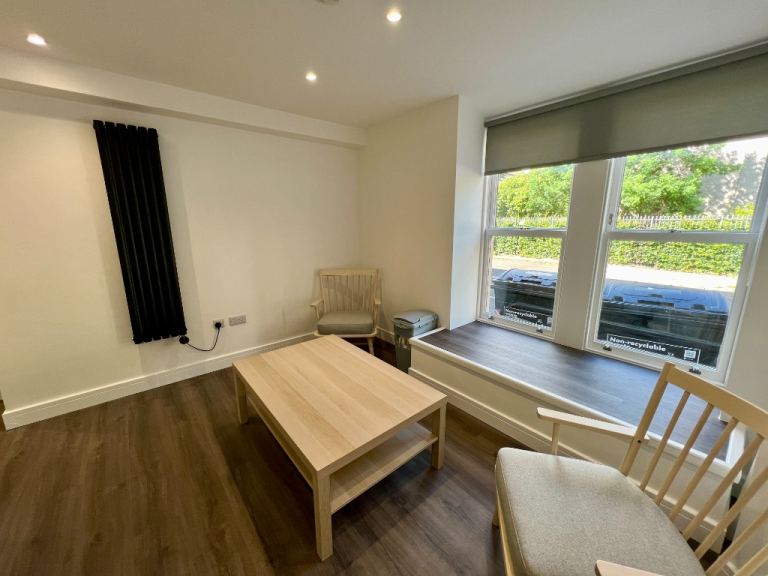 Flat Albert Street in City of Edinburgh