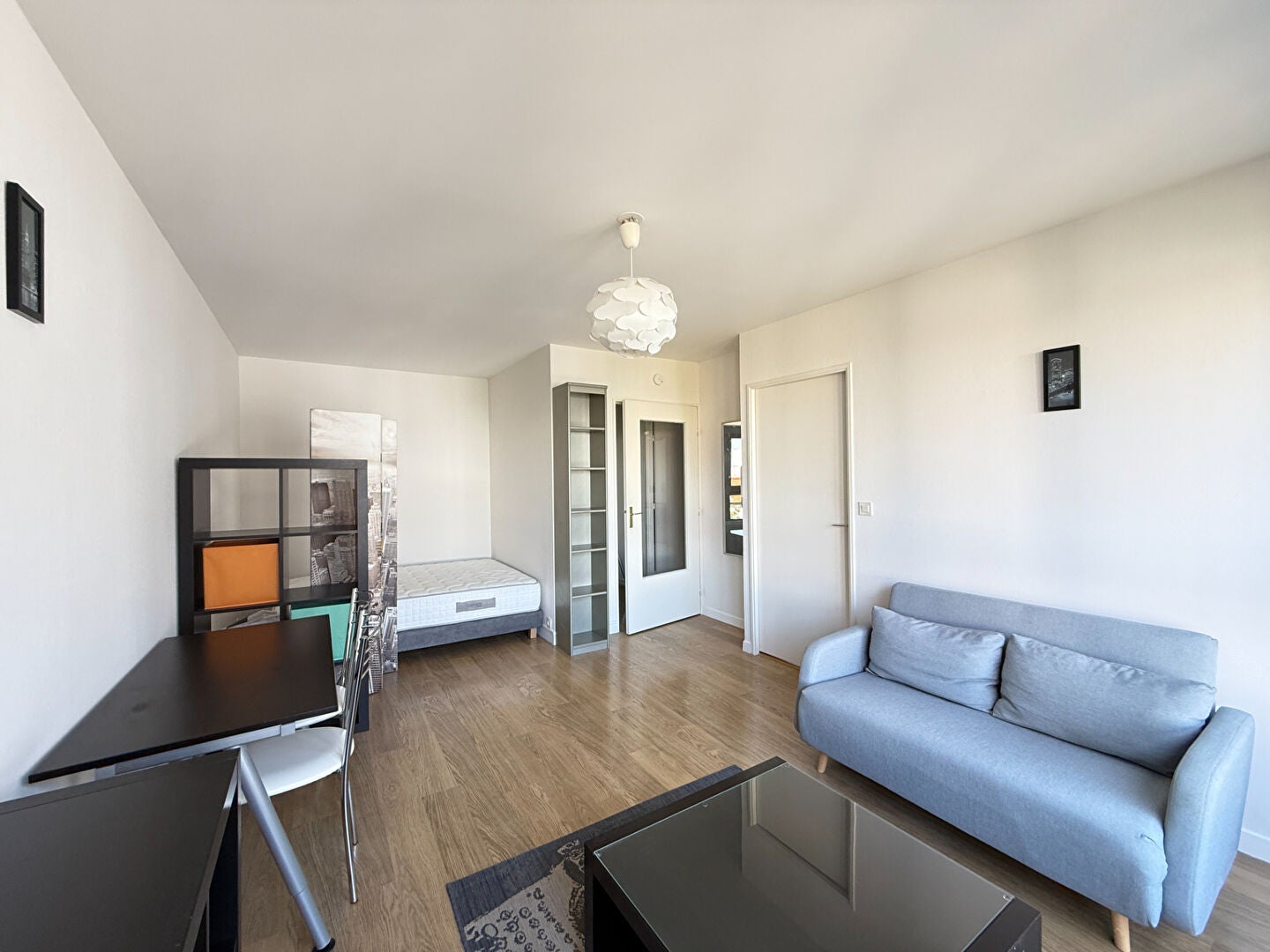 Flat Rue des Frères Chausson in Asnières-sur-Seine