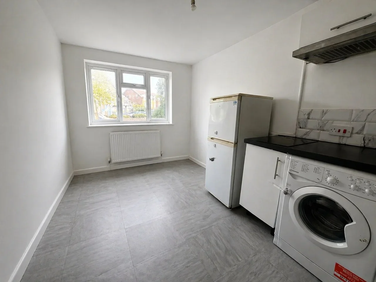 Flat Belgrave Walk in Greater London