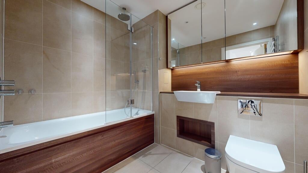 Flat Wandsworth Road in Greater London