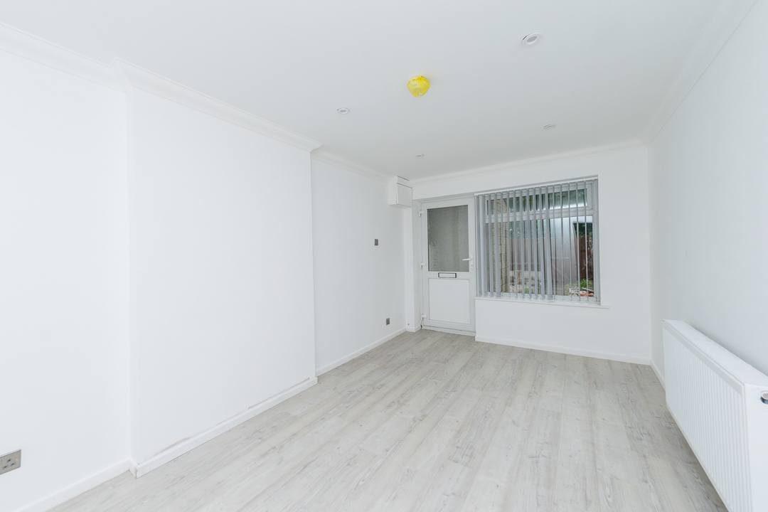 Flat Hawley Way in Leeds