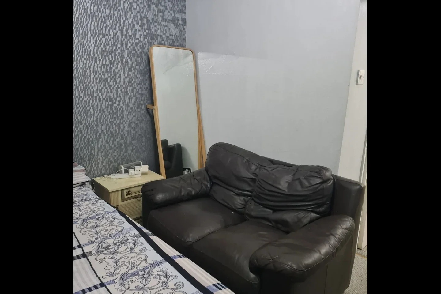 Room Dandelion Close in Greater London