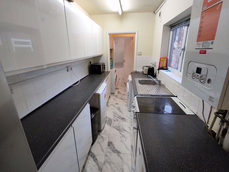 Room Osmaston Street in Nottingham