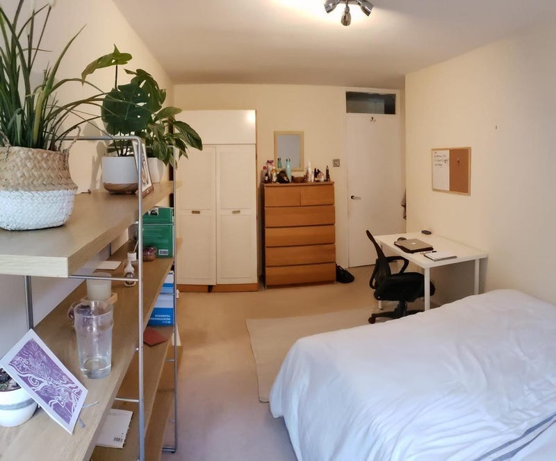 Room Shuna Walk in Greater London