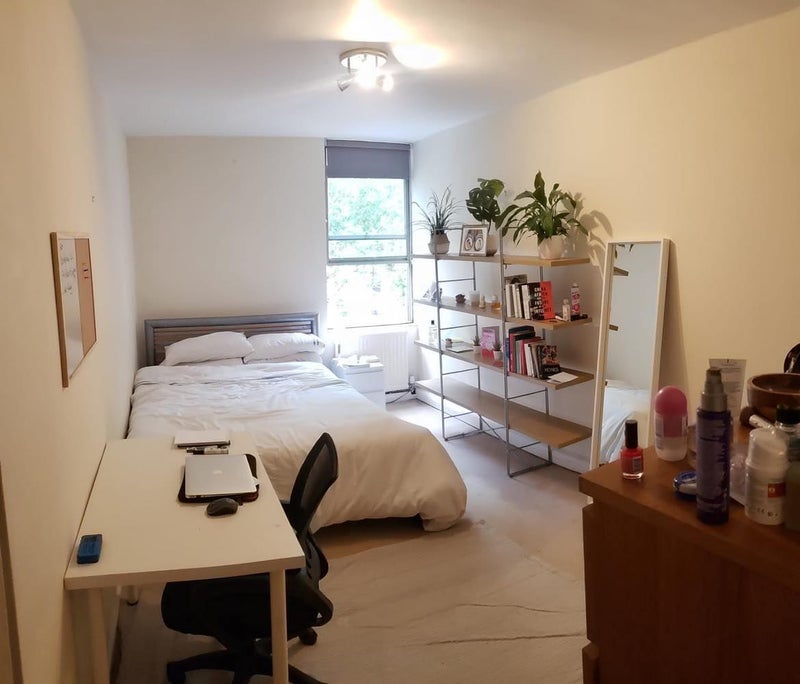 Room Shuna Walk in Greater London