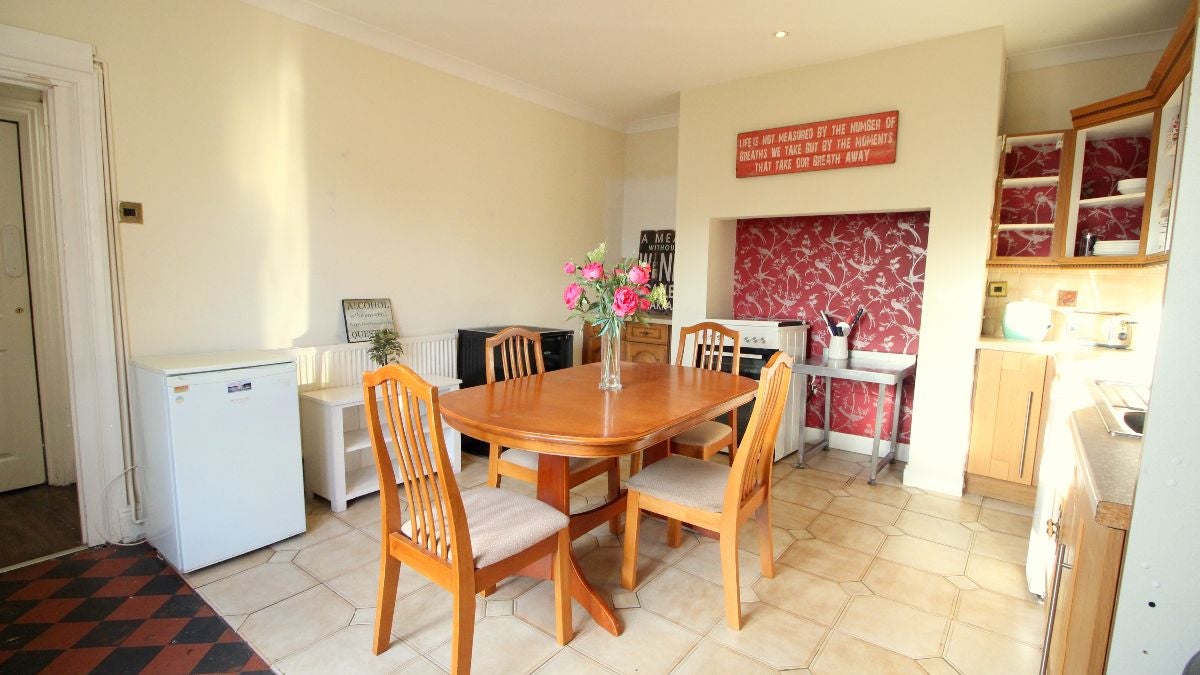Room Flaxton Road in Strensall