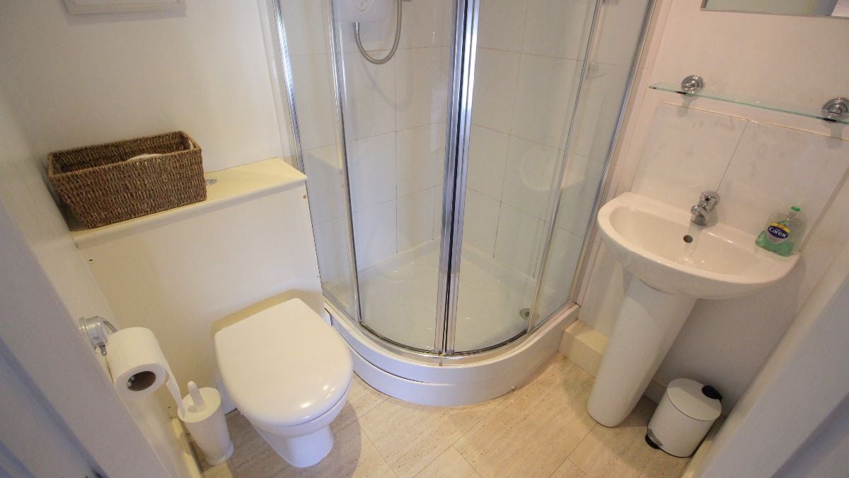 Room Flaxton Road in Strensall