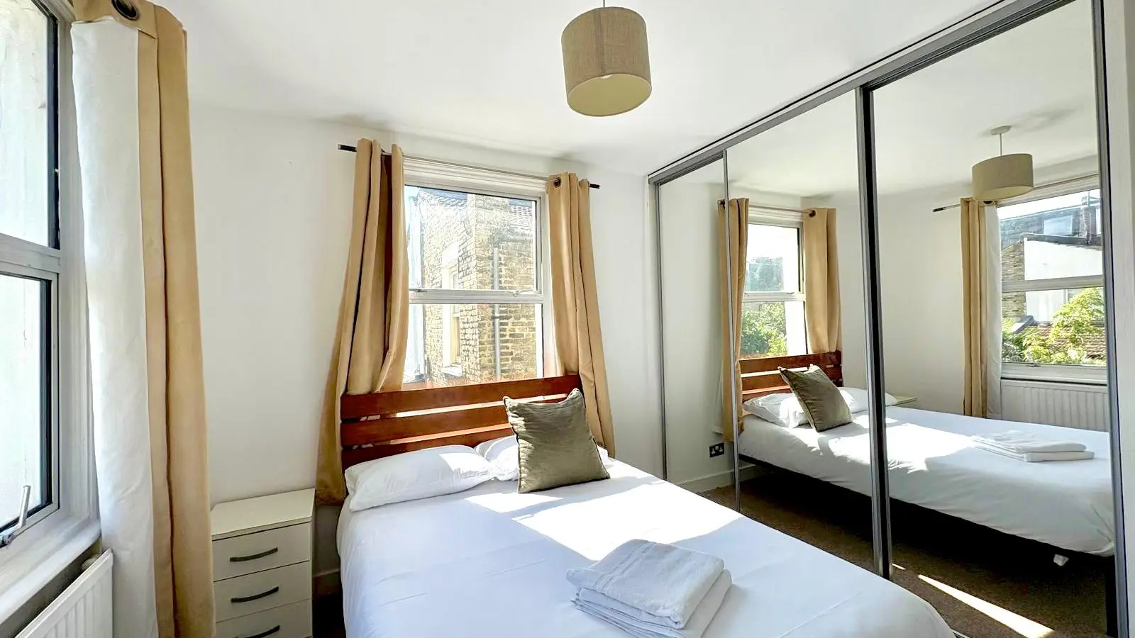 Flat Wandsworth Bridge Road in Greater London